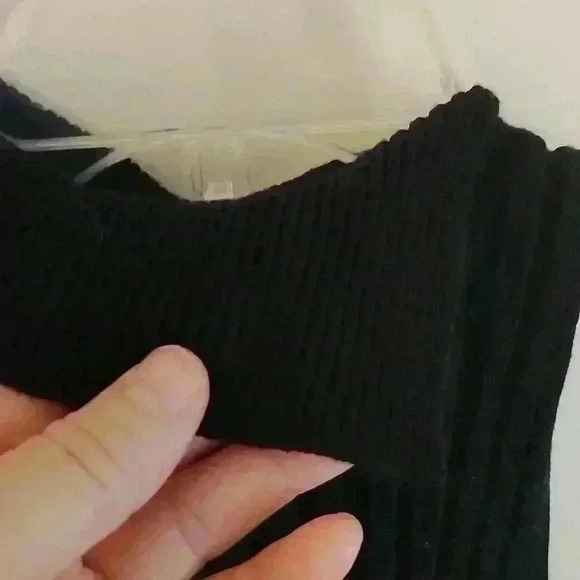 Wet seal woman's sleeveless ribbed black tunic - Picture 2 of 7